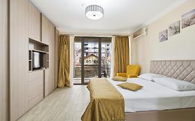 Reyna Apart Hotel